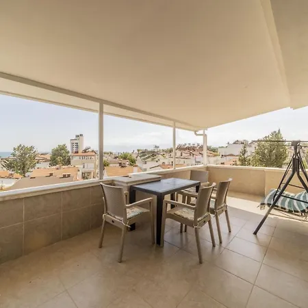 아파트 Spacious And Central Near Lara Beach In Muratpasa, 안탈리아