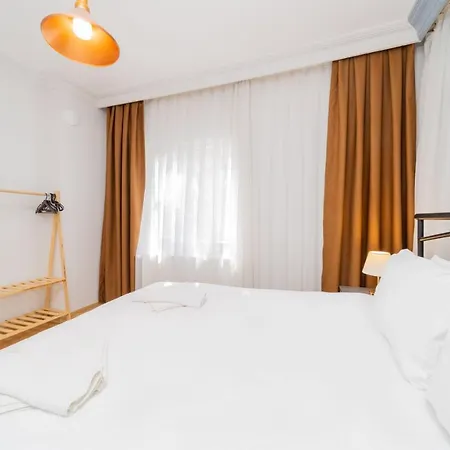 Spacious And Central Near Lara Beach In Muratpasa, 안탈리아